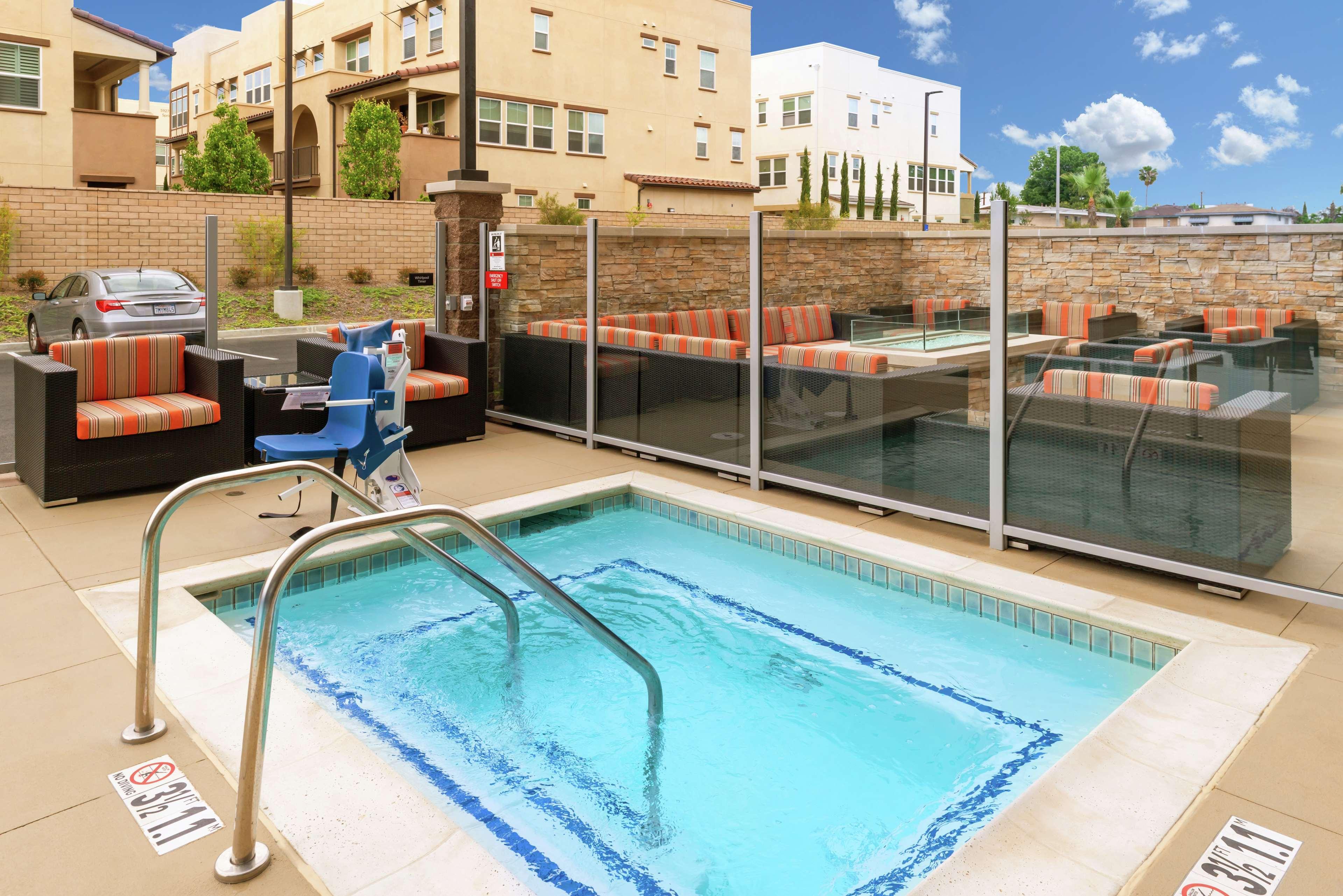 Hampton Inn & Suites Buena Park Exteriör bild